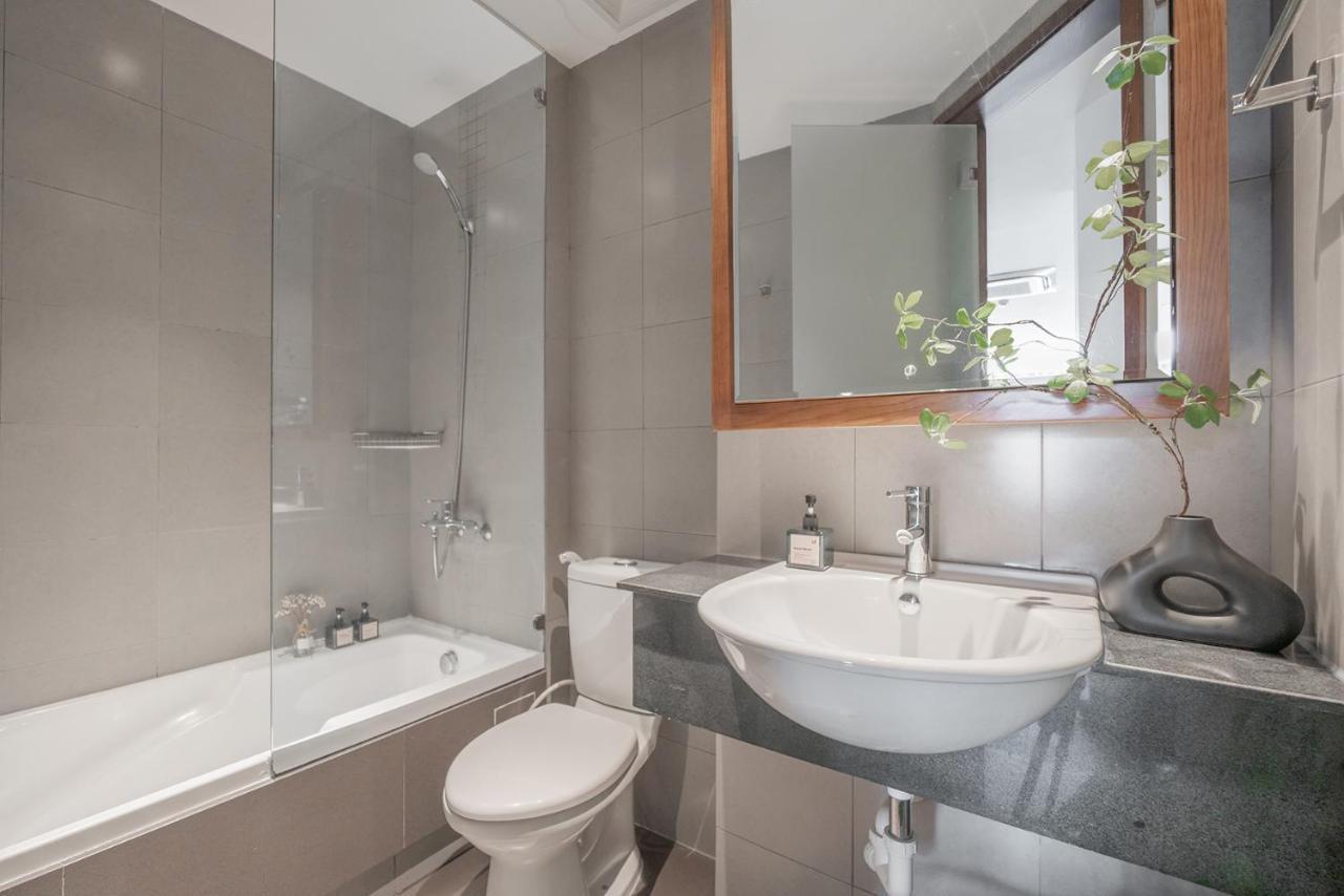 Express By M Village Thach Thi Thanh Cidade de Ho Chi Minh Exterior foto
